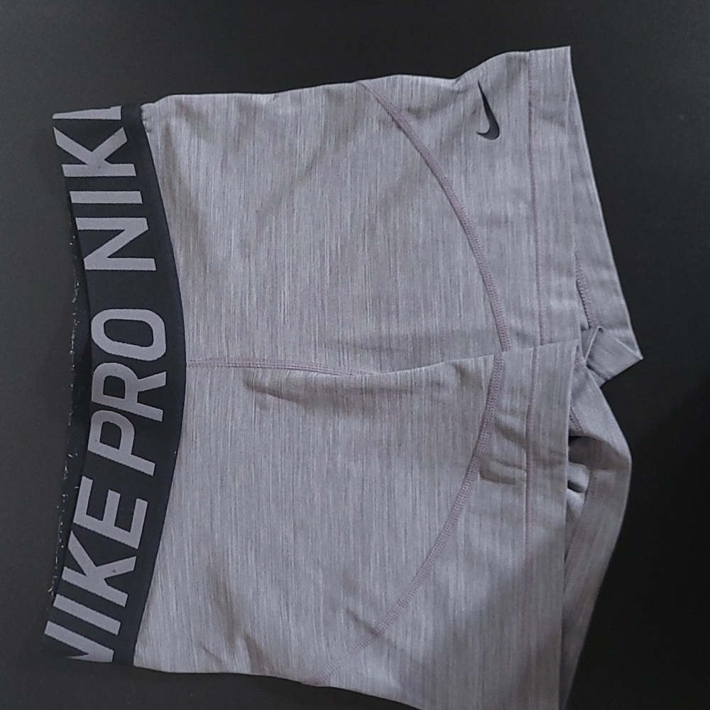 Women’s Nike Pro short